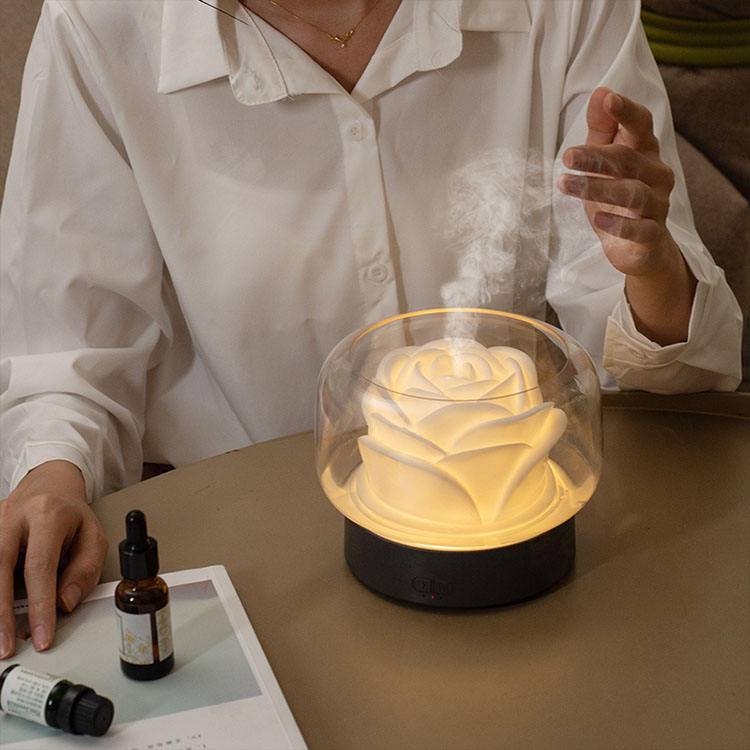 2025 FlameGlow Ultrasonic Aroma Diffuser – Smart USB Humidifier for Home, Hotel & Wellness Spaces