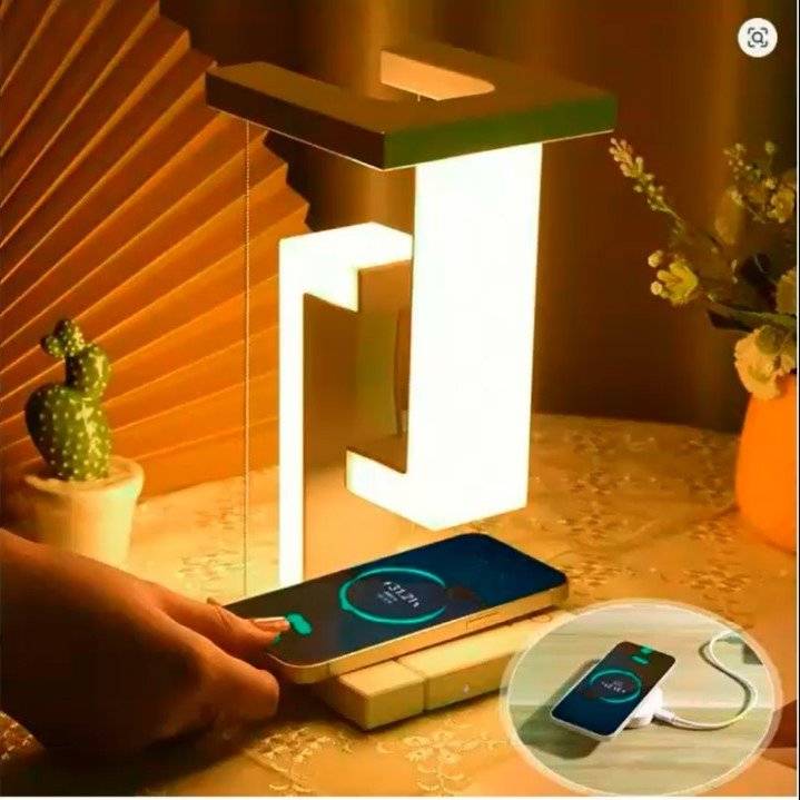 LED Table Lamp with Wireless Charger – Detachable Night Light & Fast Charging Stand for iPhone & Samsung Devices - GripGo.Online